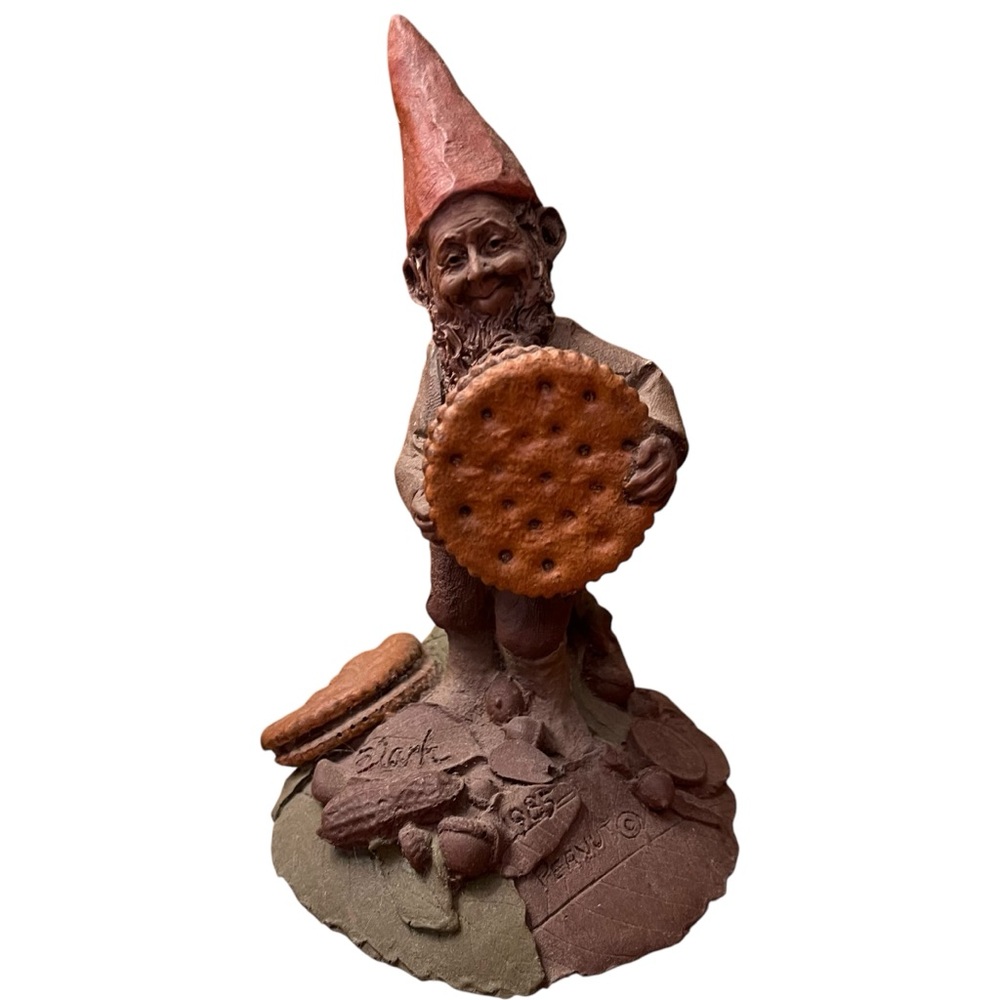Tom Clark Gnome Art "Peanut with Crackers" Figurine 1985 #50